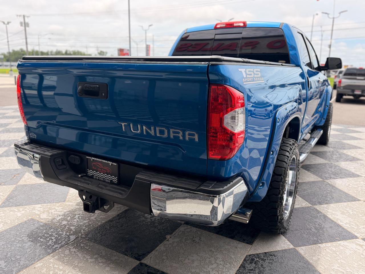 Toyota Tundra SR5 4.6L V8 Double Cab 2WD 2018