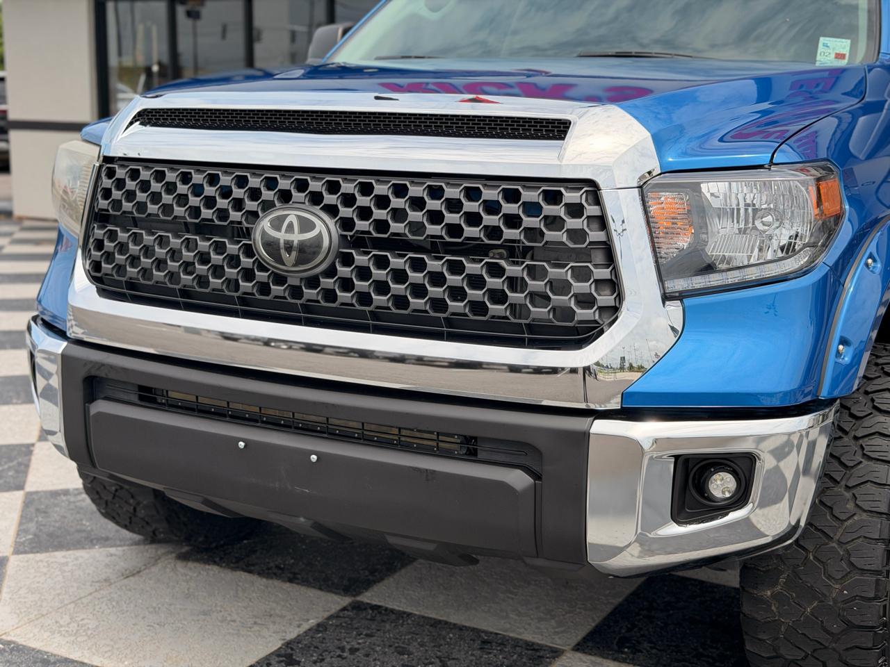Toyota Tundra SR5 4.6L V8 Double Cab 2WD 2018
