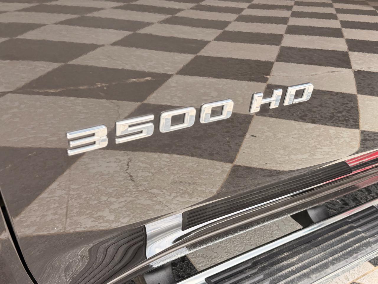 Chevrolet Silverado 3500HD High Country Crew Cab Long Box 4WD 2020