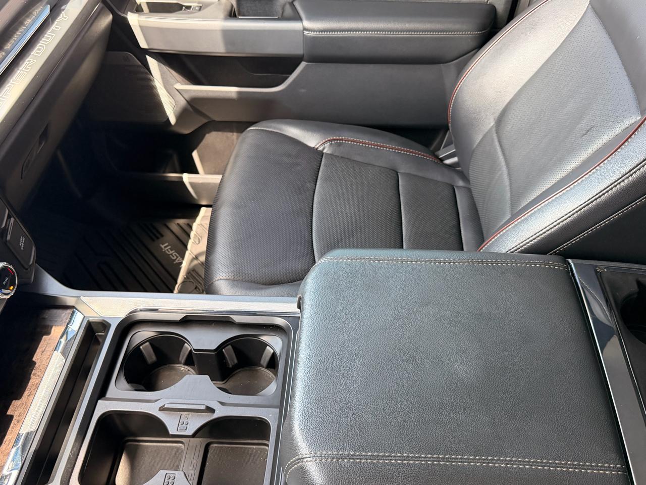 Ford F-350 SD Lariat Crew Cab 4WD 2023