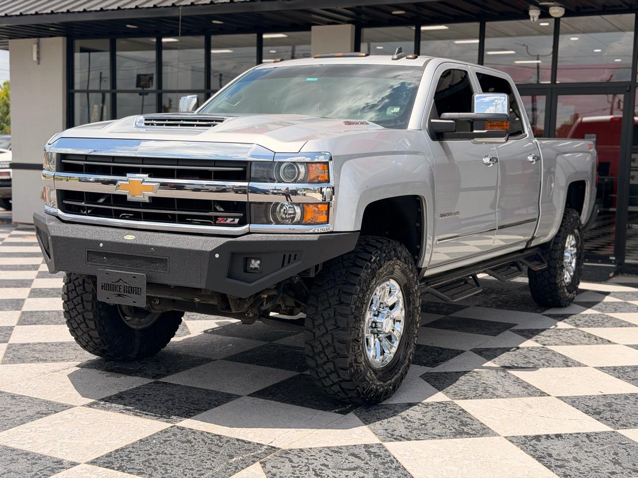 Chevrolet Silverado 2500HD LTZ Crew Cab 4WD 2019