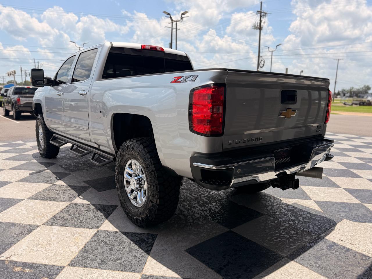 Chevrolet Silverado 2500HD LTZ Crew Cab 4WD 2019