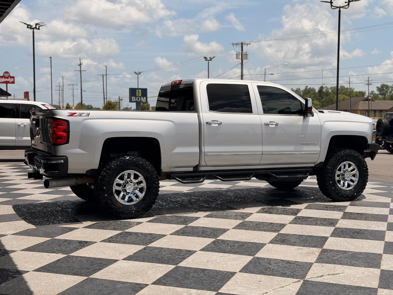 Chevrolet Silverado 2500HD LTZ Crew Cab 4WD 2019