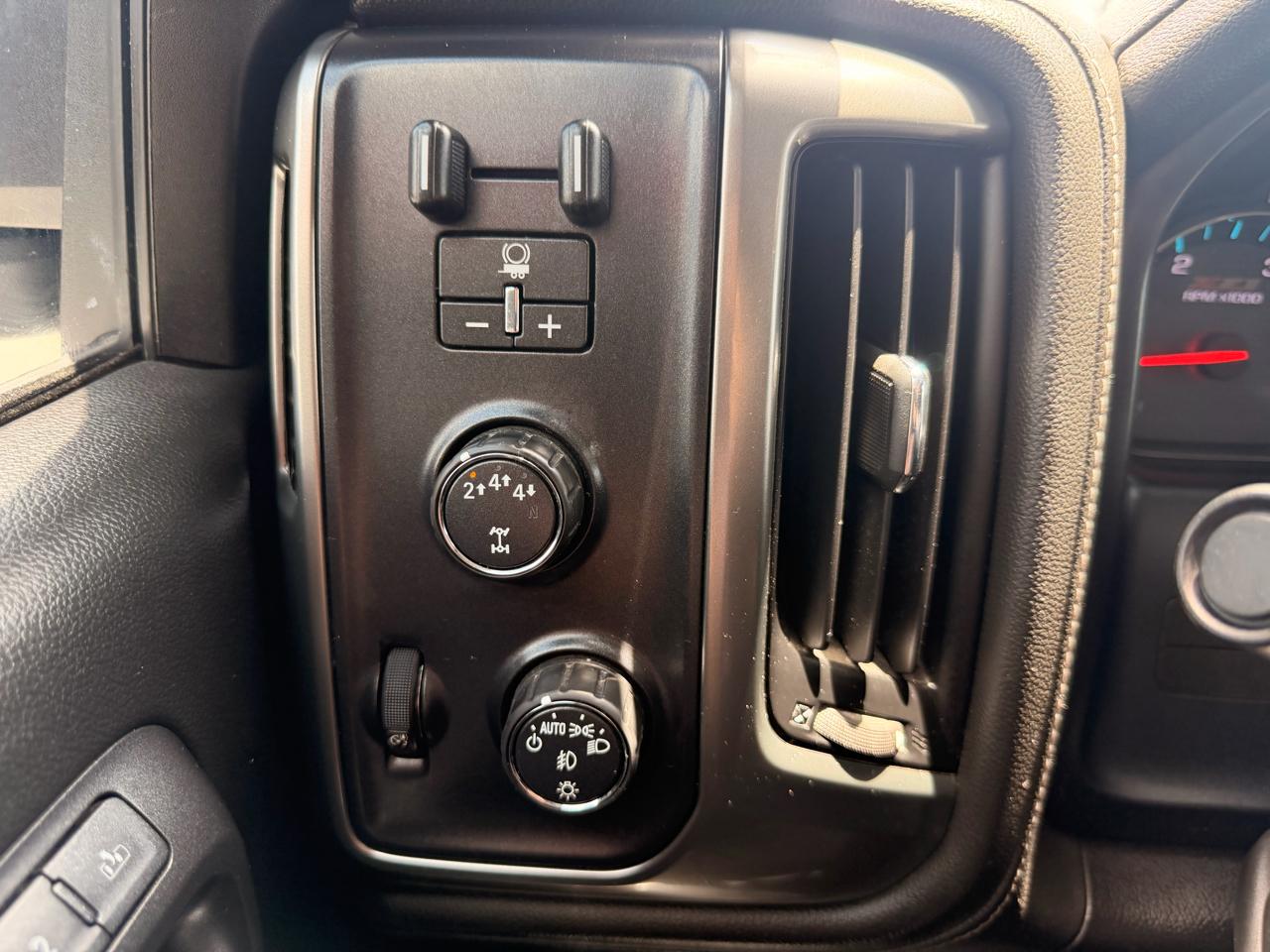 Chevrolet Silverado 2500HD LTZ Crew Cab 4WD 2019