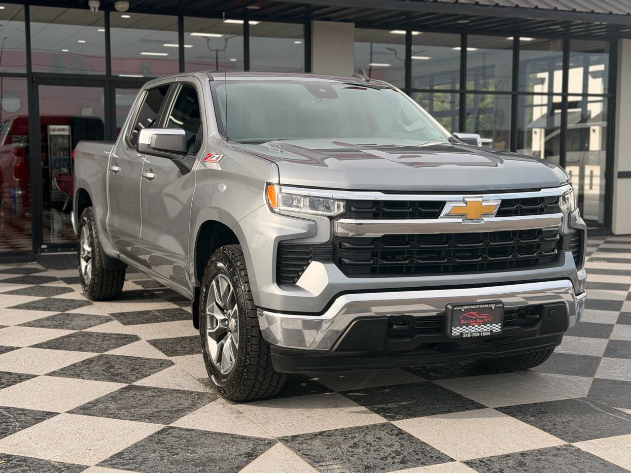 Chevrolet Silverado 1500 LT Z71 Crew Cab 4WD 2025