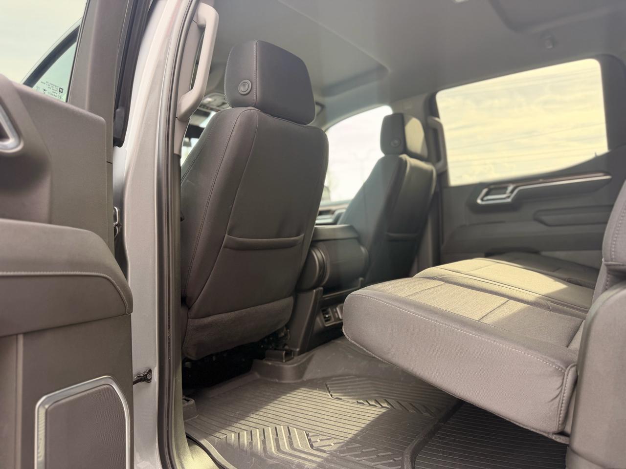 Chevrolet Silverado 1500 LT Z71 Crew Cab 4WD 2025