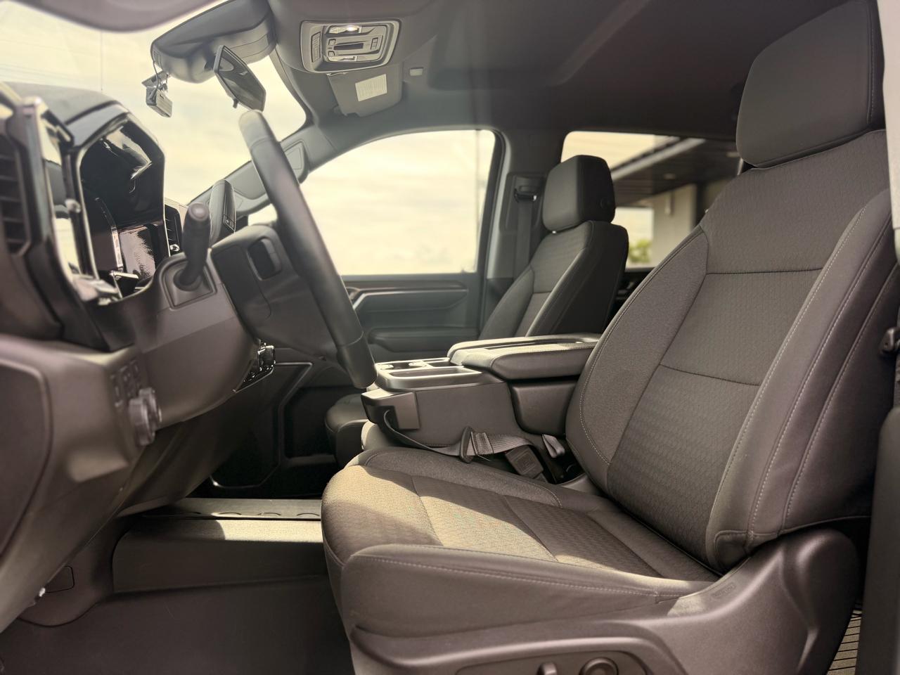 Chevrolet Silverado 1500 LT Z71 Crew Cab 4WD 2025