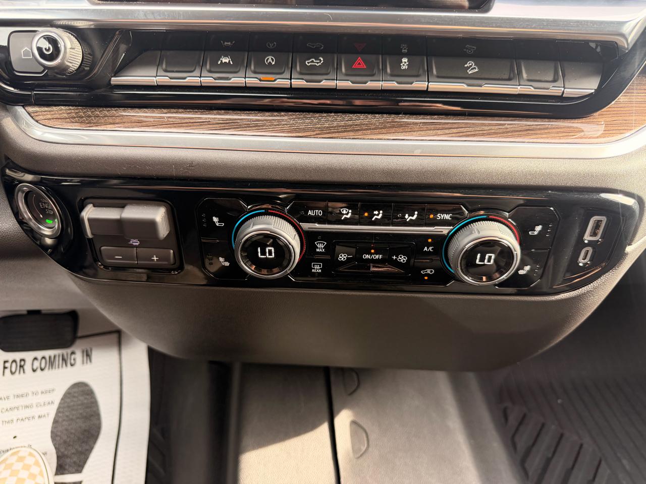 Chevrolet Silverado 1500 LT Z71 Crew Cab 4WD 2025
