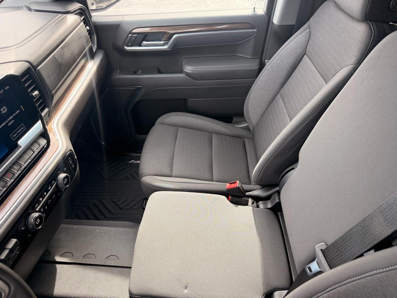 Chevrolet Silverado 1500 LT Z71 Crew Cab 4WD 2025