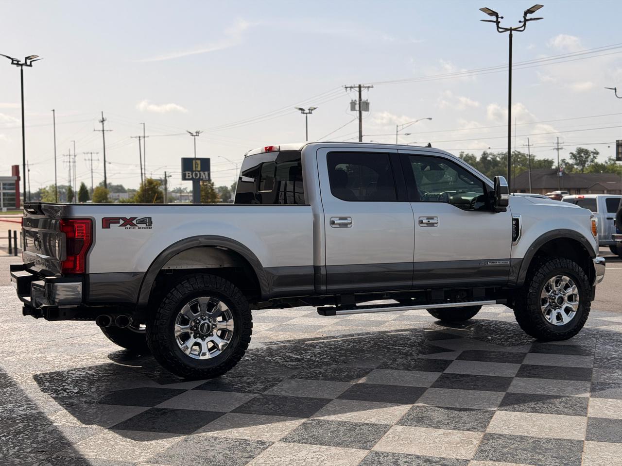 Ford F-250 SD Lariat Crew Cab 4WD 2019