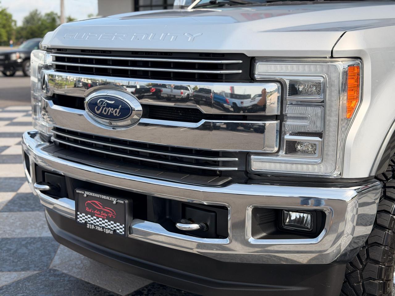 Ford F-250 SD Lariat Crew Cab 4WD 2019