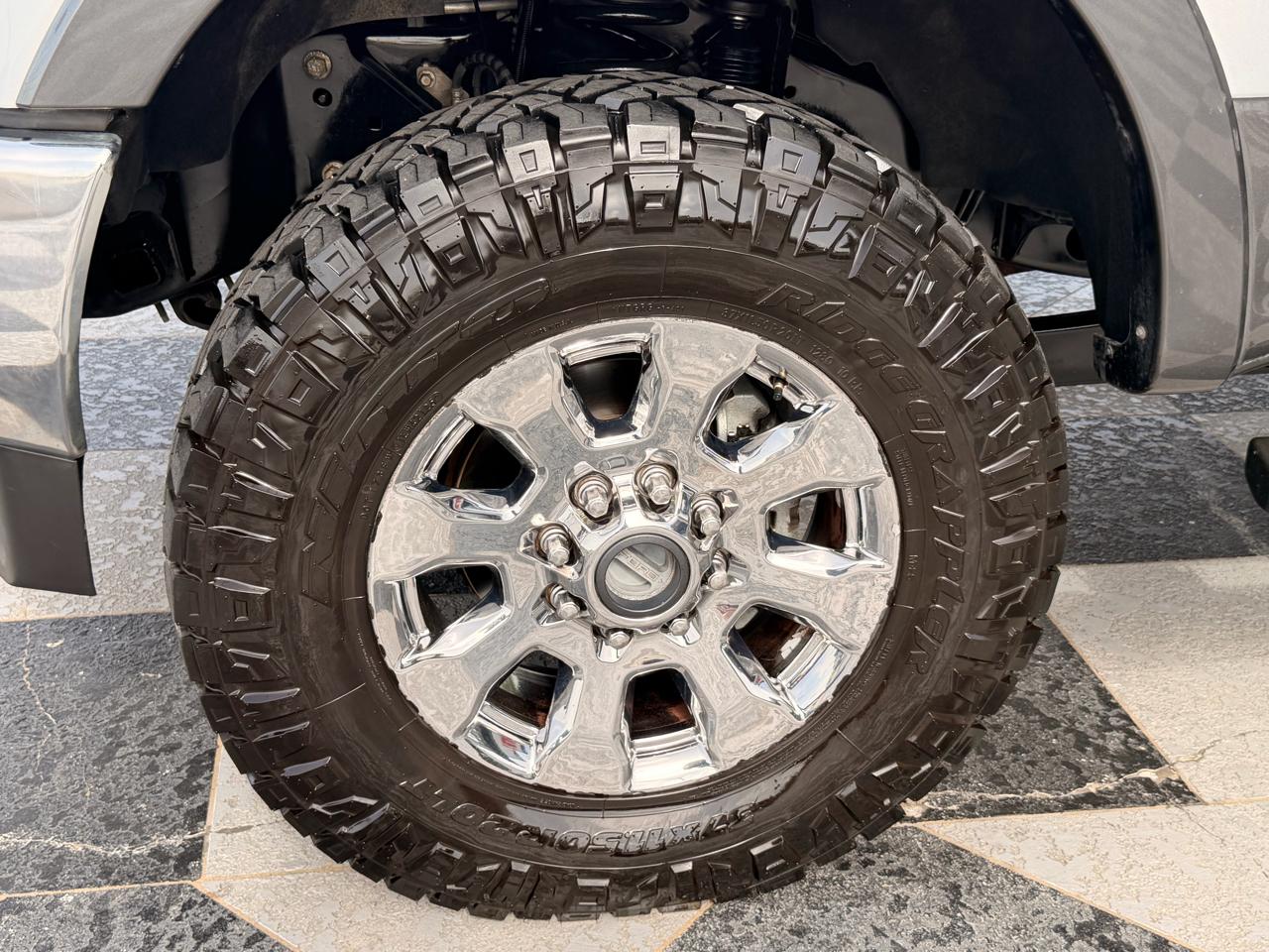 Ford F-250 SD Lariat Crew Cab 4WD 2019