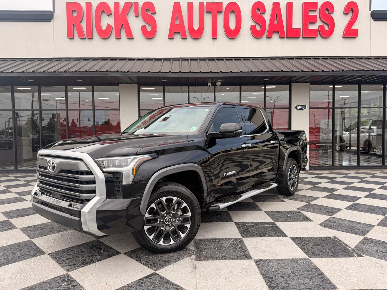 Toyota Tundra Limited CrewMax 4WD 2023
