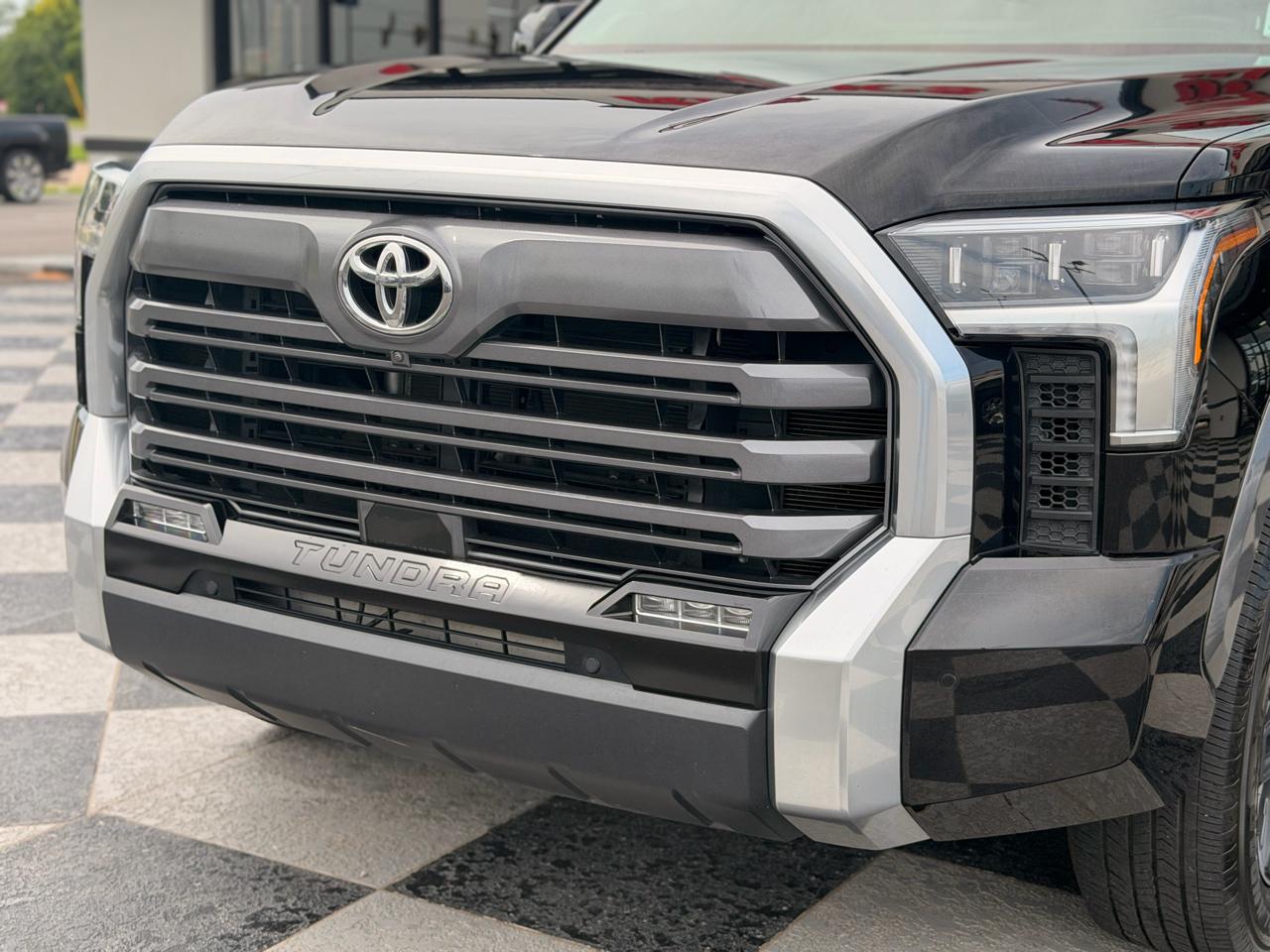 Toyota Tundra Limited CrewMax 4WD 2023
