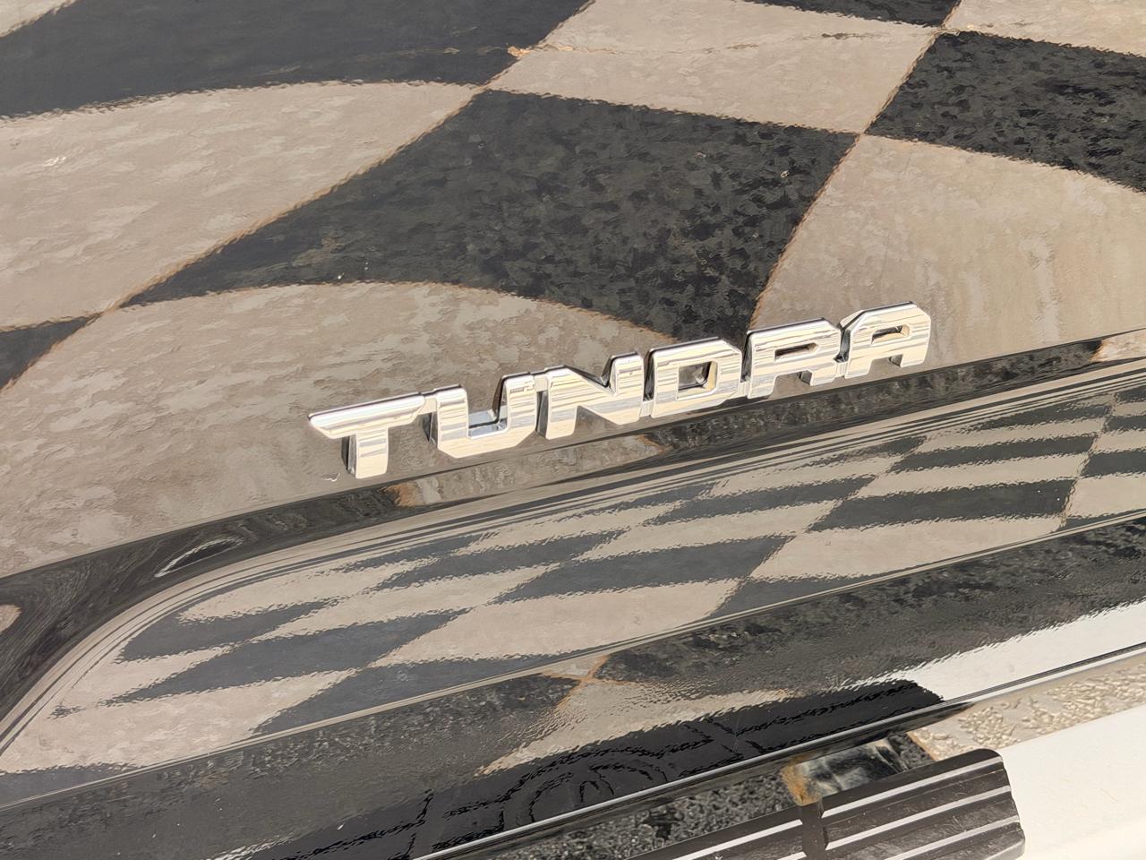 Toyota Tundra Limited CrewMax 4WD 2023
