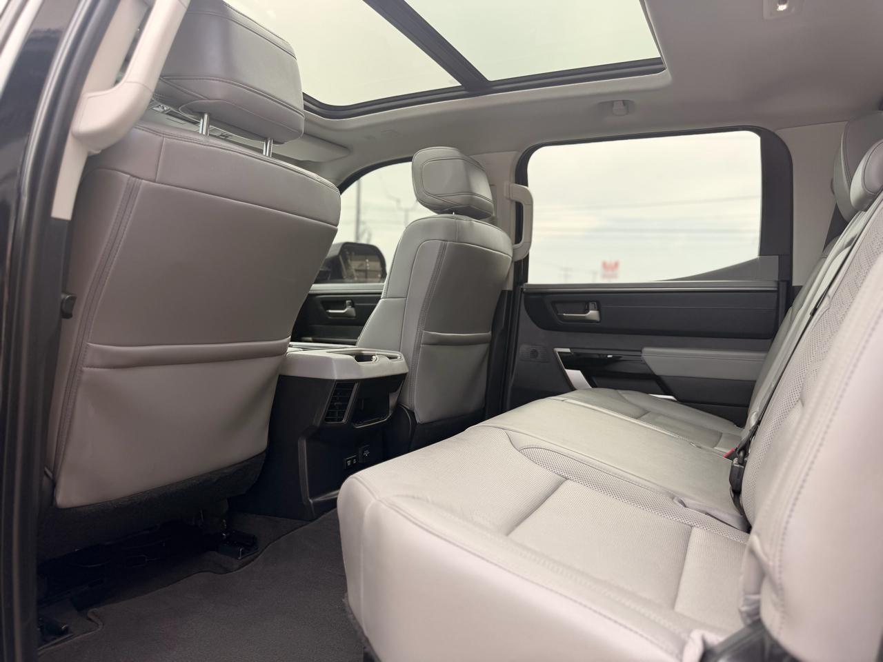 Toyota Tundra Limited CrewMax 4WD 2023