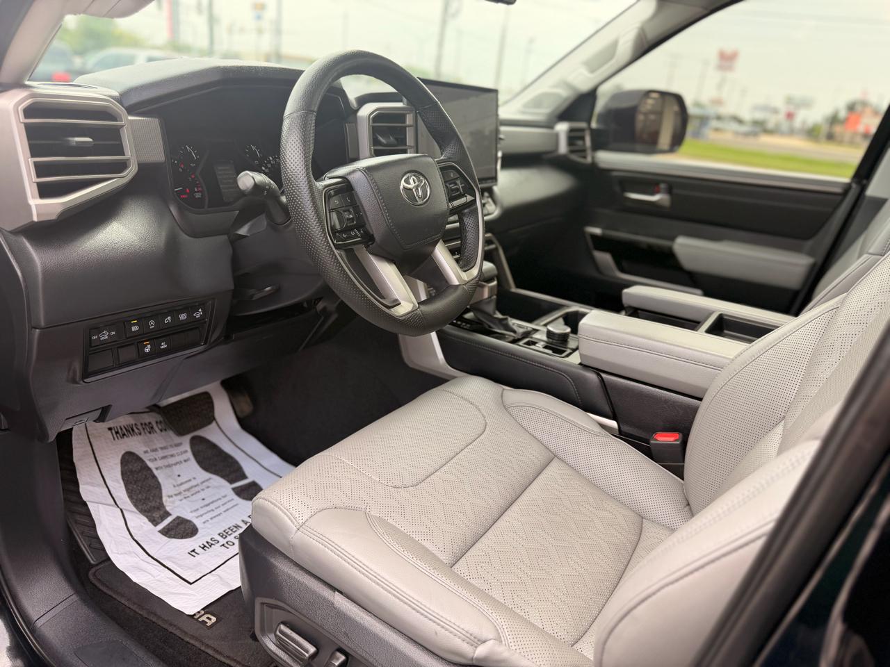 Toyota Tundra Limited CrewMax 4WD 2023
