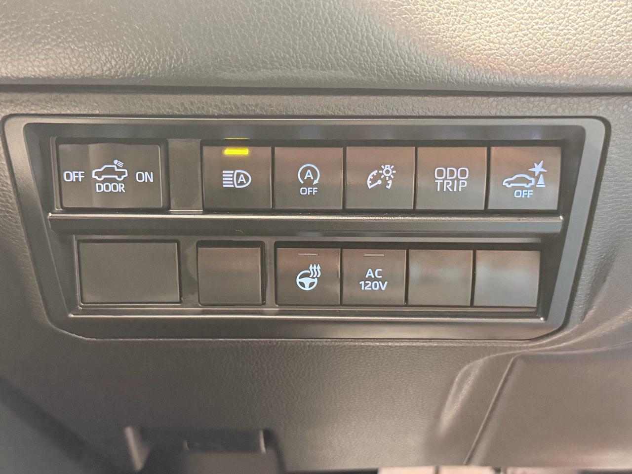 Toyota Tundra Limited CrewMax 4WD 2023