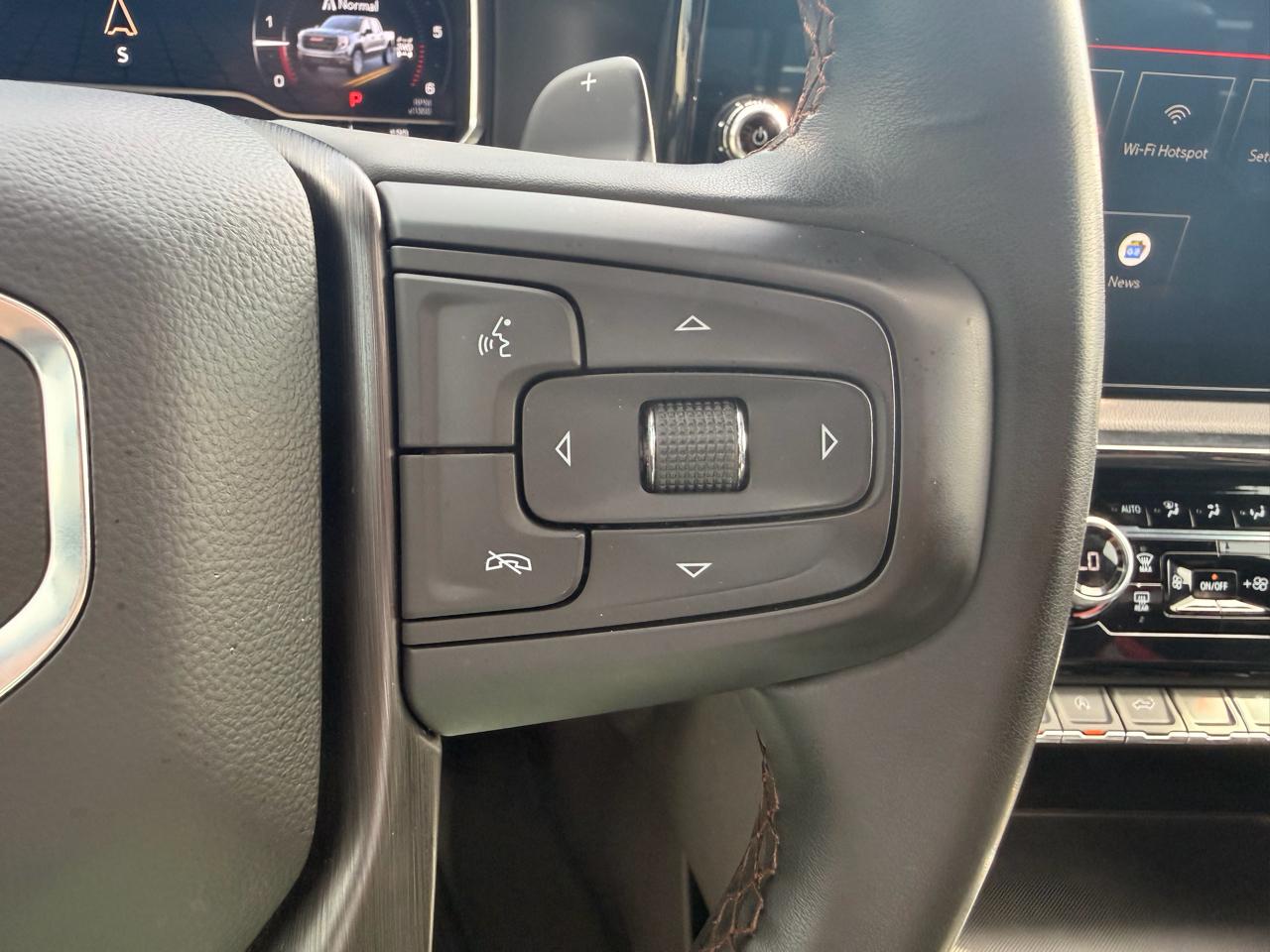 GMC Sierra 1500 AT4 Crew Cab 4WD 2024