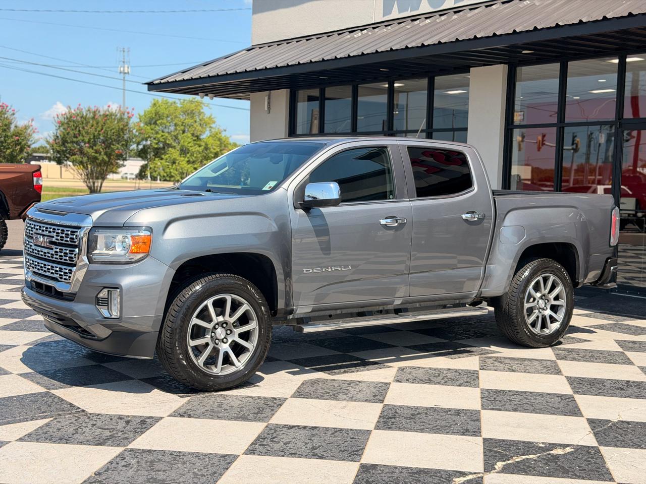 GMC Canyon Denali Crew Cab Long Box 4WD 2021