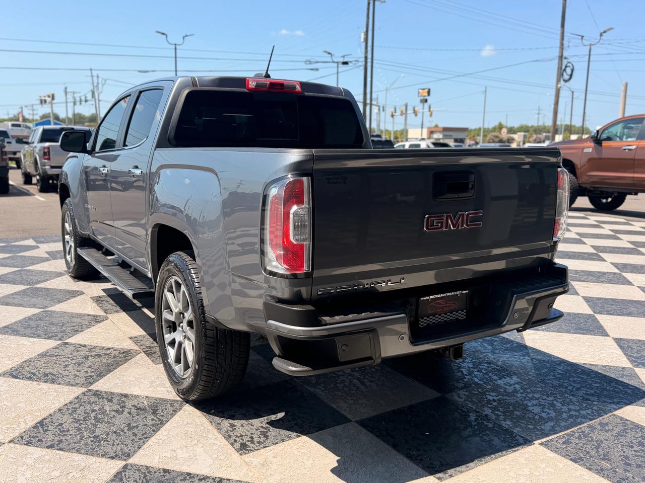 GMC Canyon Denali Crew Cab Long Box 4WD 2021