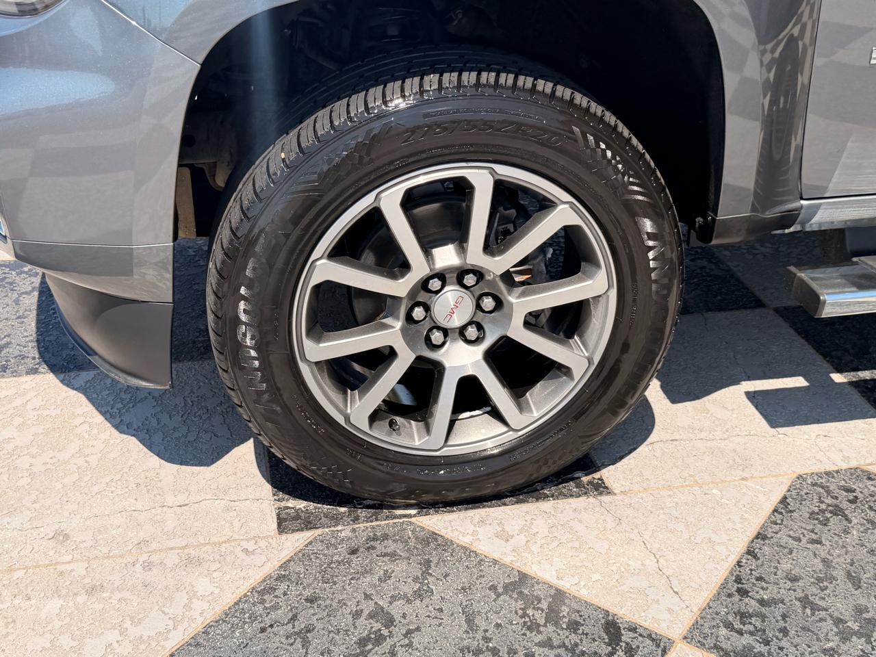 GMC Canyon Denali Crew Cab Long Box 4WD 2021