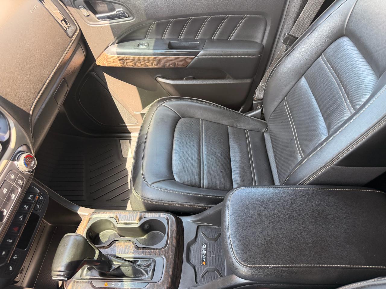 GMC Canyon Denali Crew Cab Long Box 4WD 2021