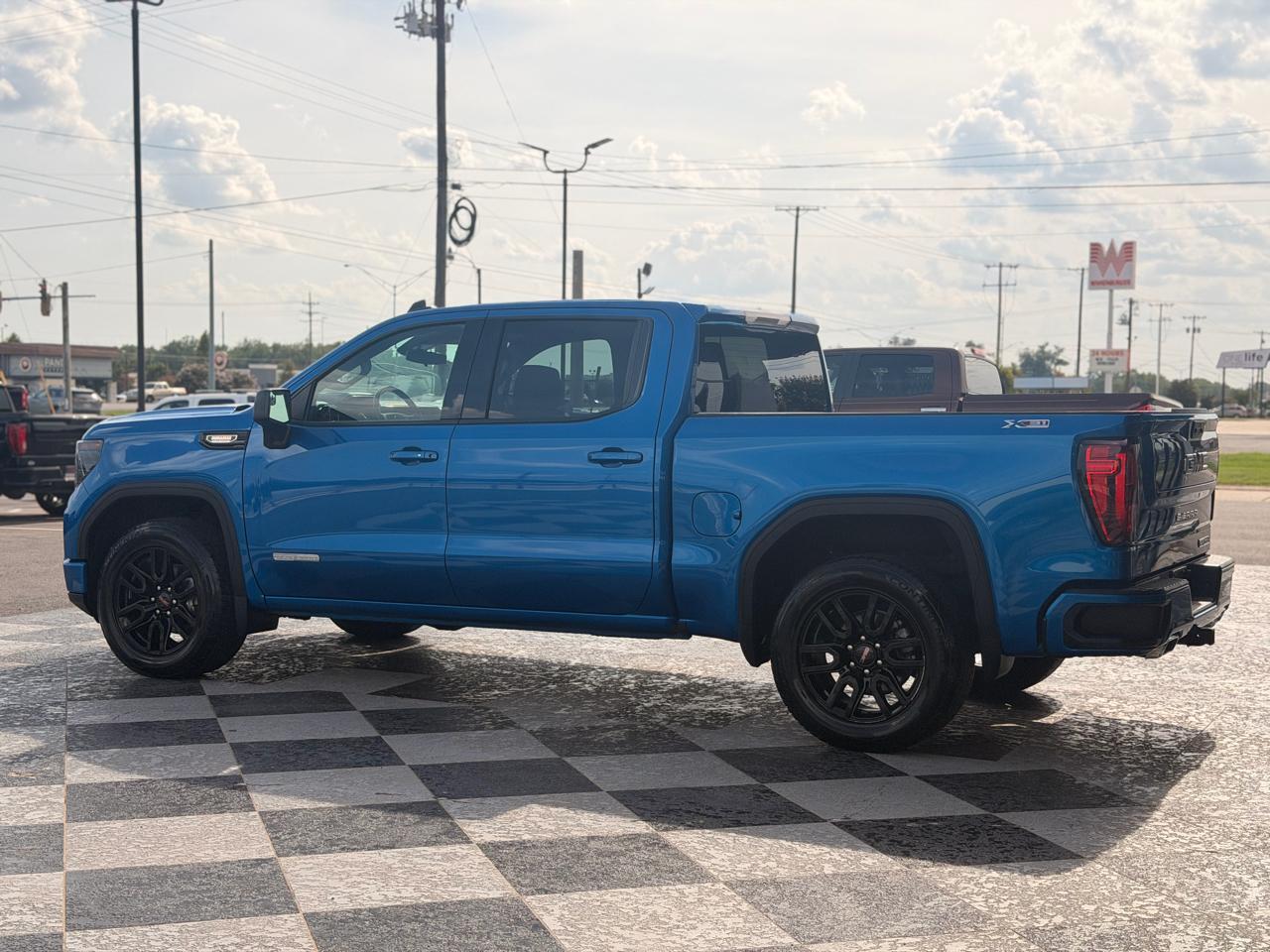 GMC Sierra 1500 Elevation Crew Cab 4WD 2022