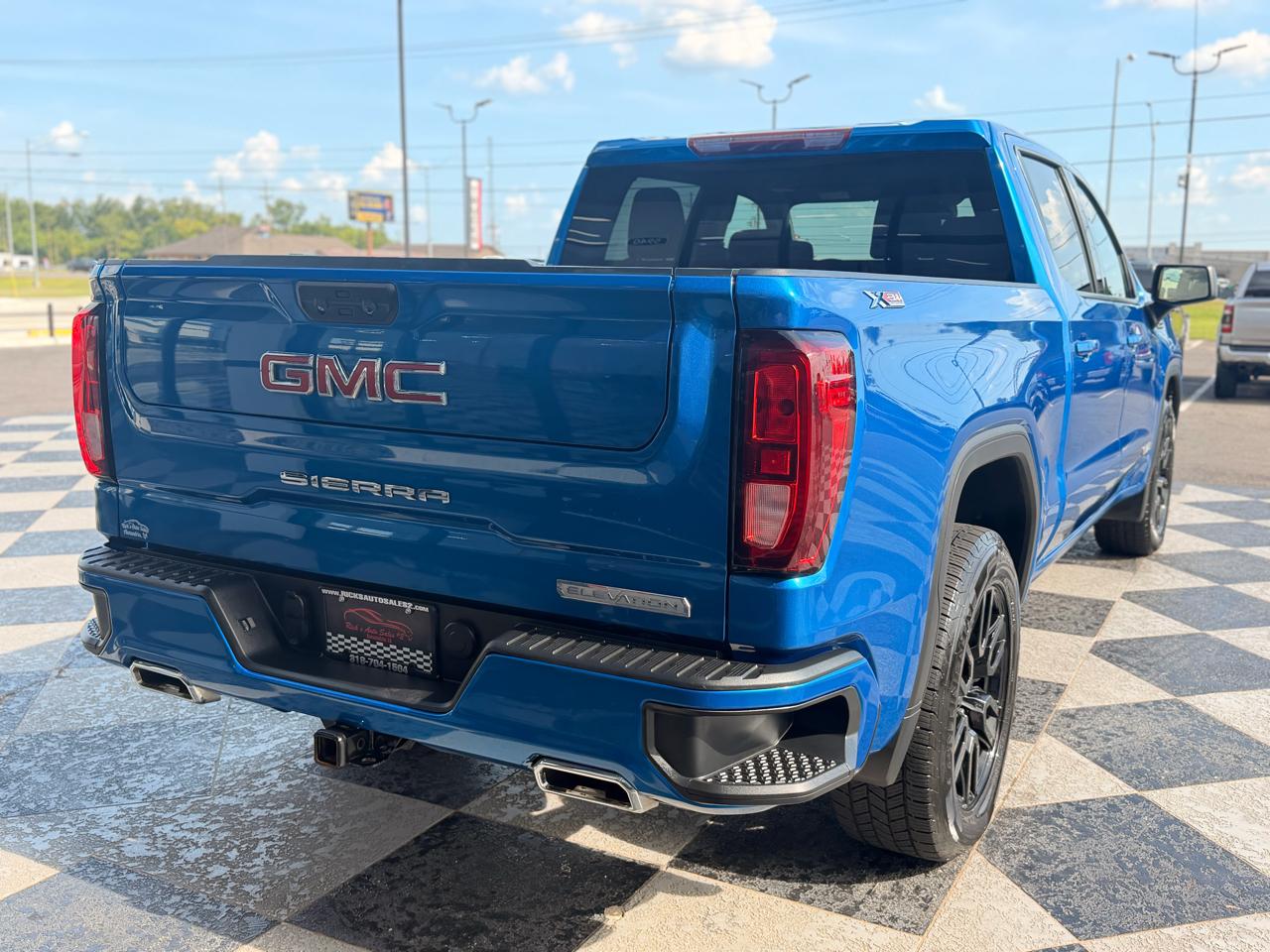 GMC Sierra 1500 Elevation Crew Cab 4WD 2022