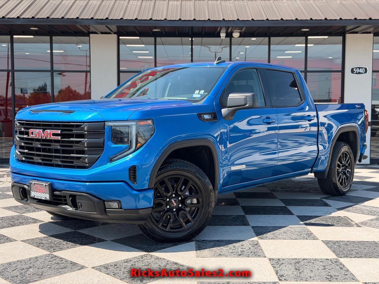 2022 GMC Sierra 1500 Elevation Crew Cab 4WD