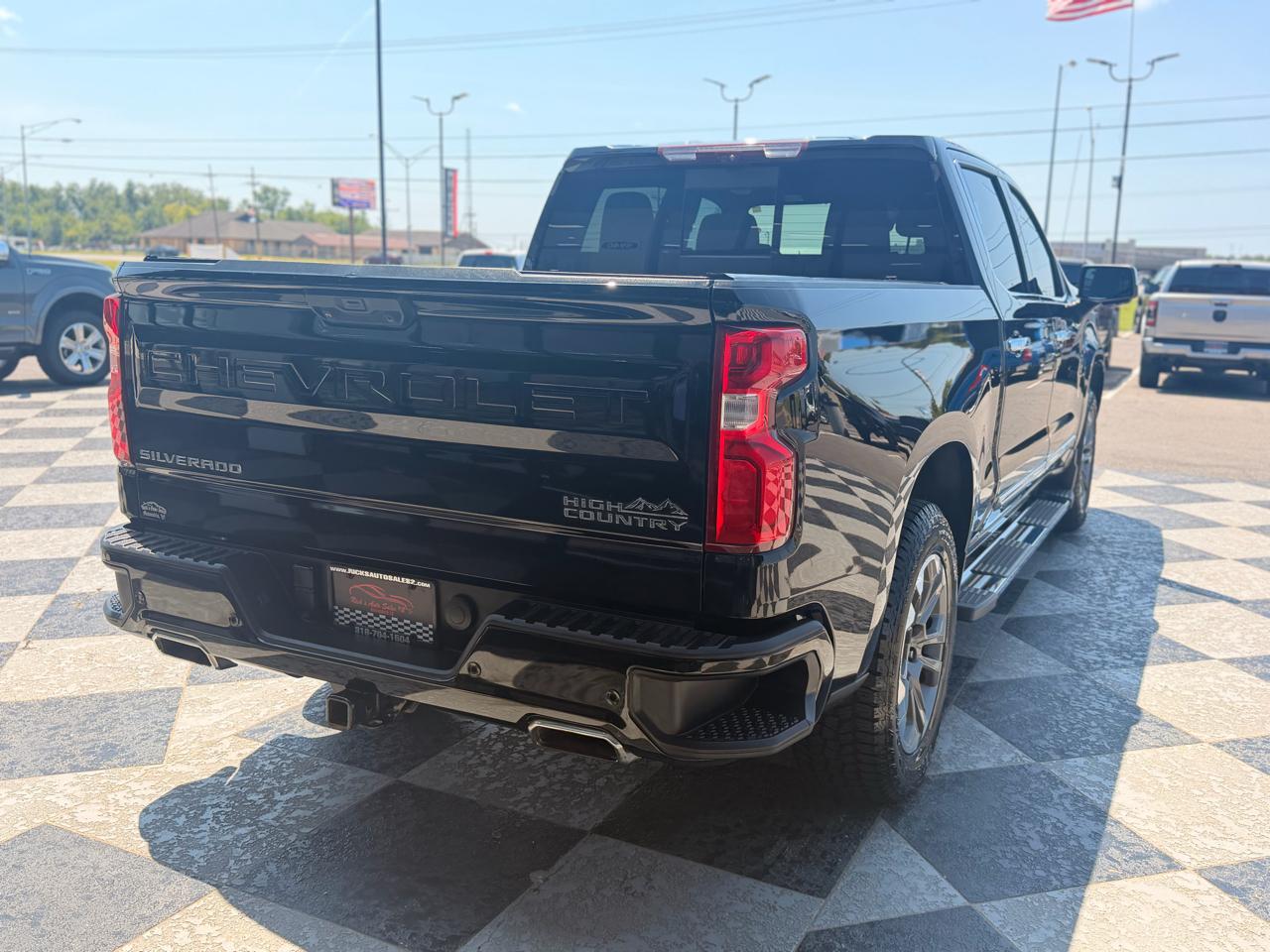 Chevrolet Silverado 1500 High Country Crew Cab 4WD 2022