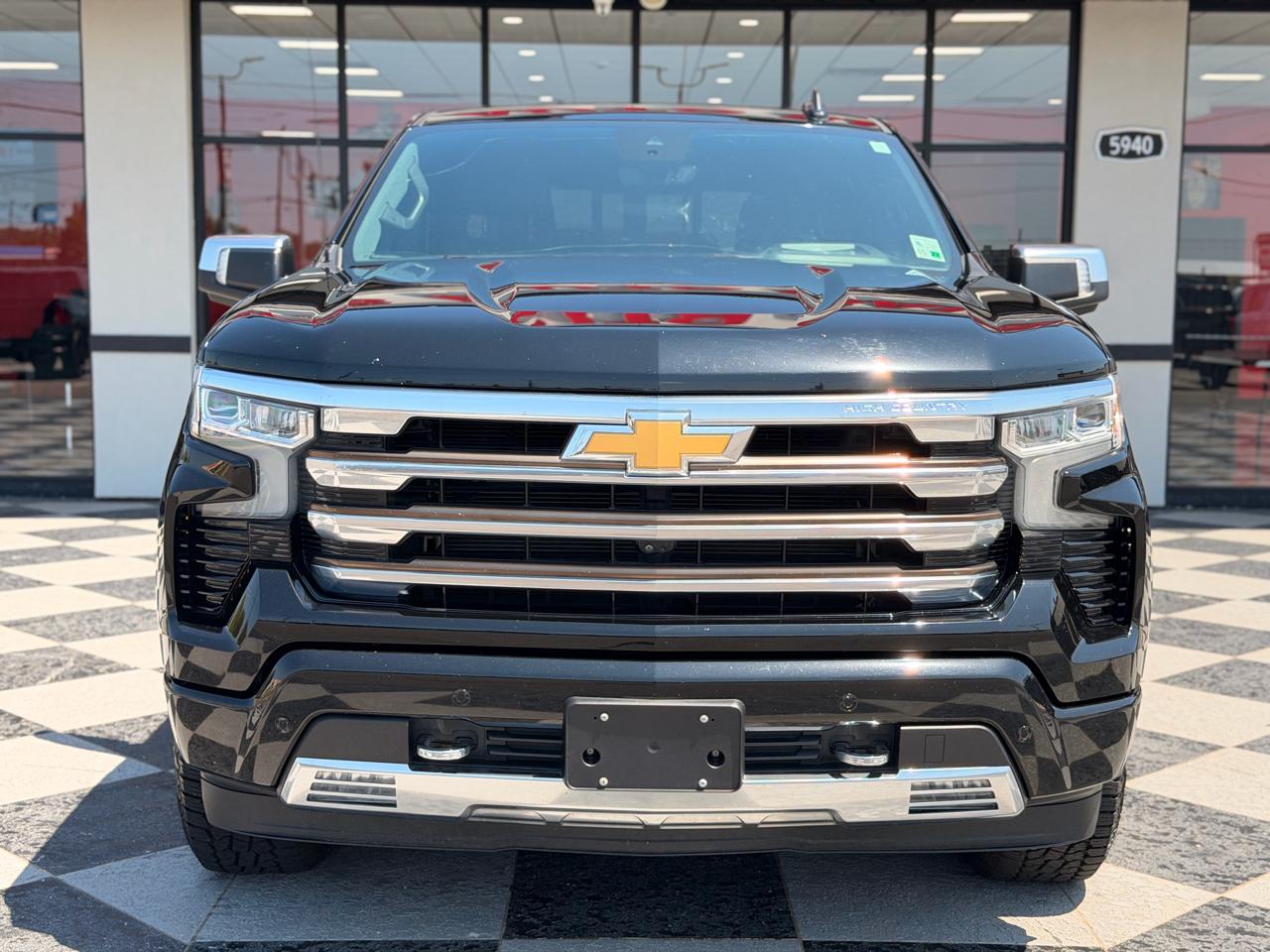 Chevrolet Silverado 1500 High Country Crew Cab 4WD 2022