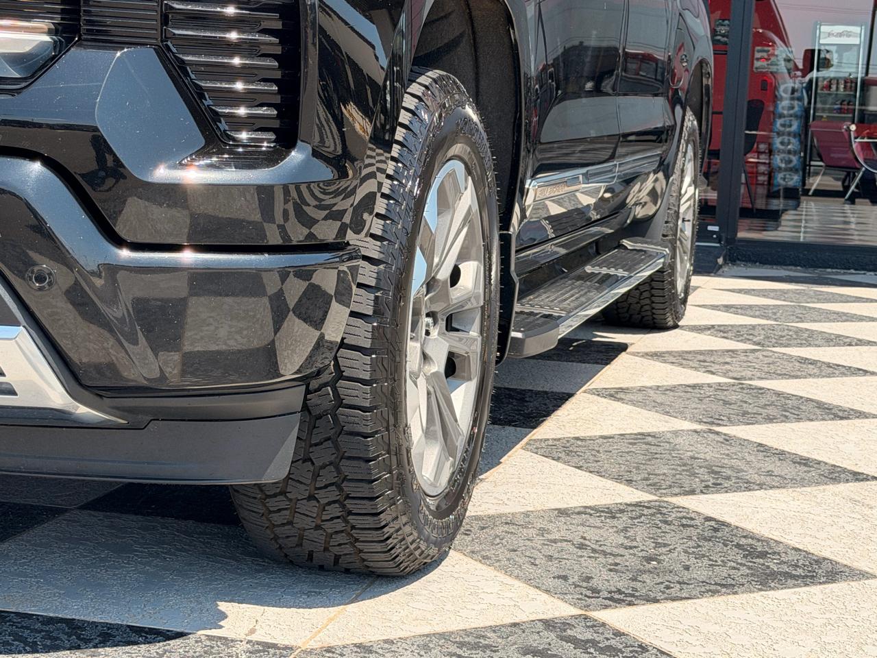 Chevrolet Silverado 1500 High Country Crew Cab 4WD 2022