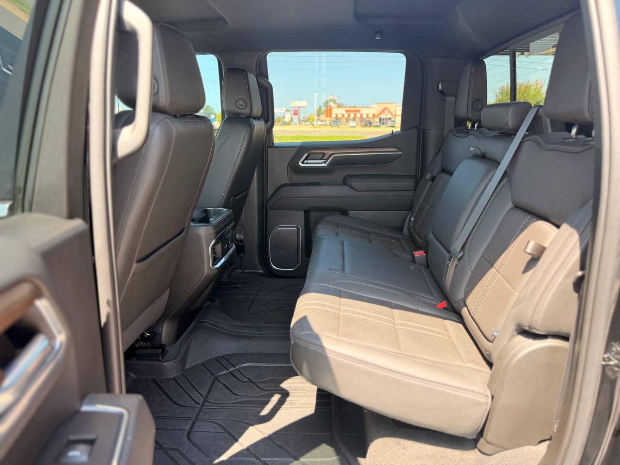 Chevrolet Silverado 1500 High Country Crew Cab 4WD 2022