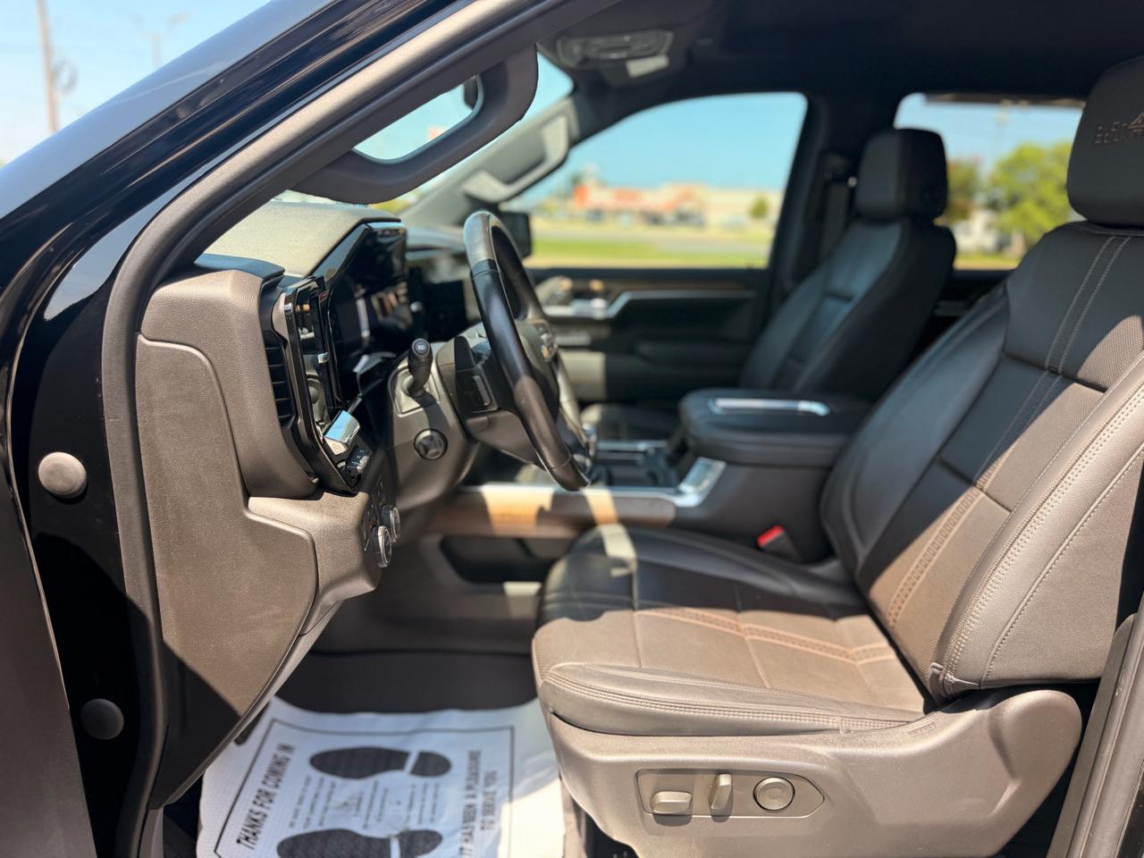 Chevrolet Silverado 1500 High Country Crew Cab 4WD 2022