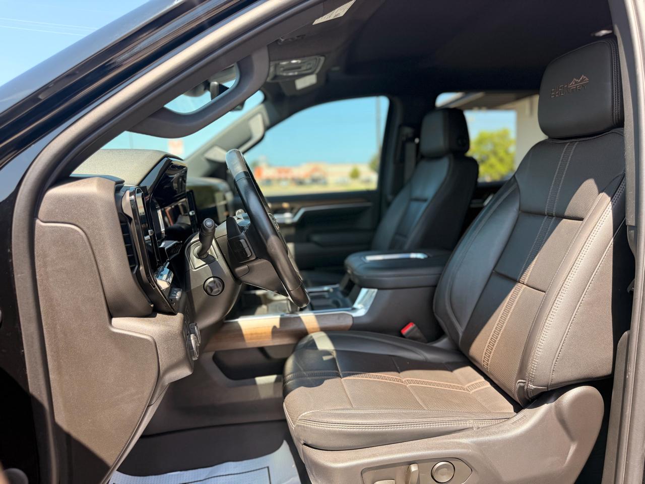 Chevrolet Silverado 1500 High Country Crew Cab 4WD 2022