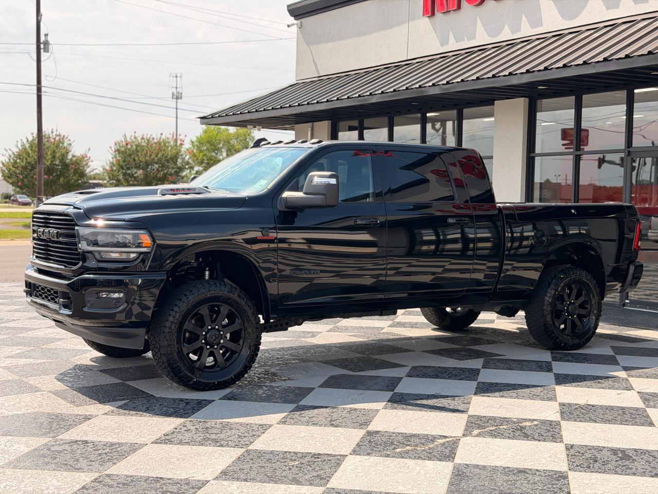 RAM 2500 Laramie Mega Cab 4WD 2023