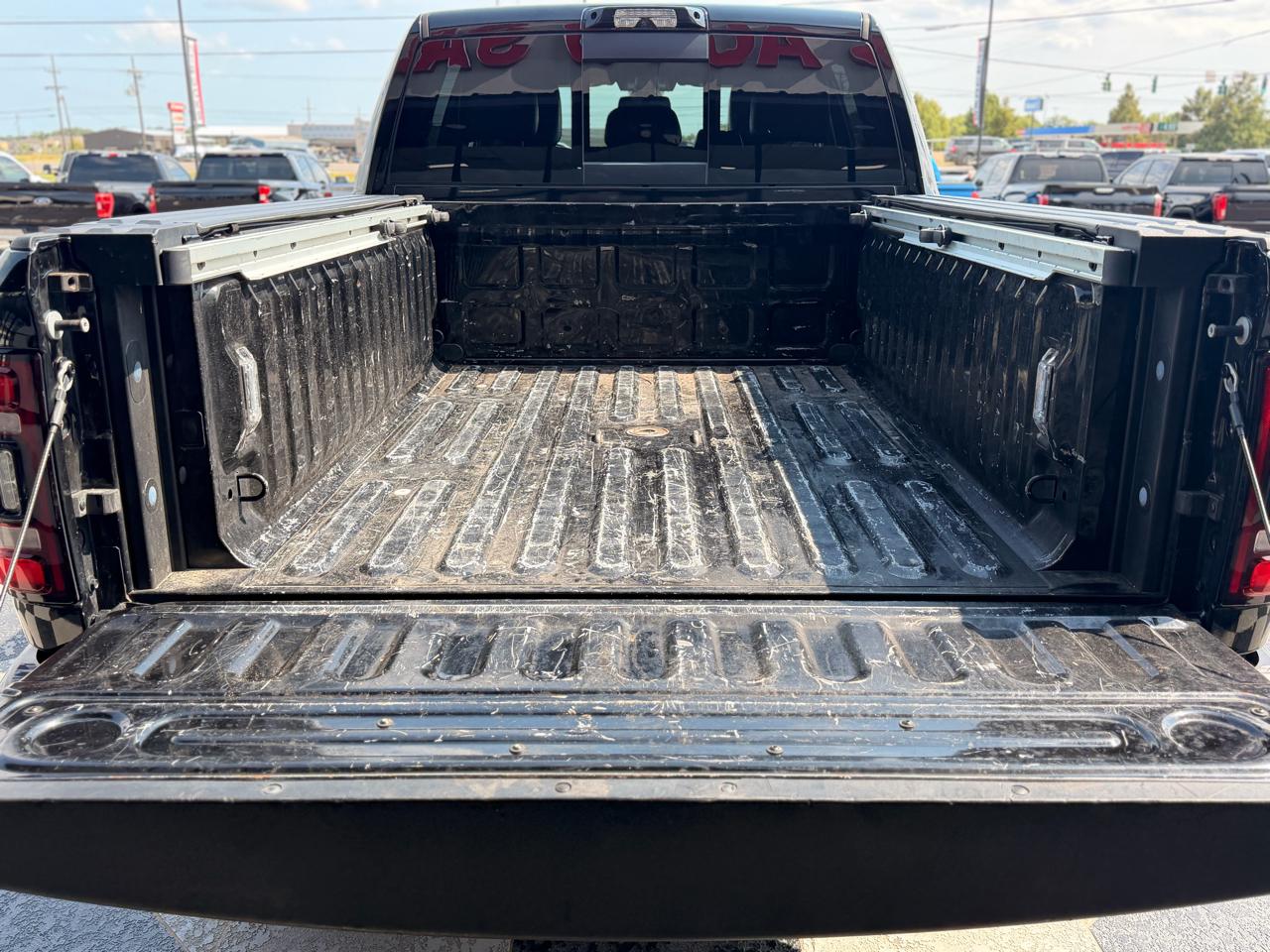 RAM 2500 Laramie Mega Cab 4WD 2023