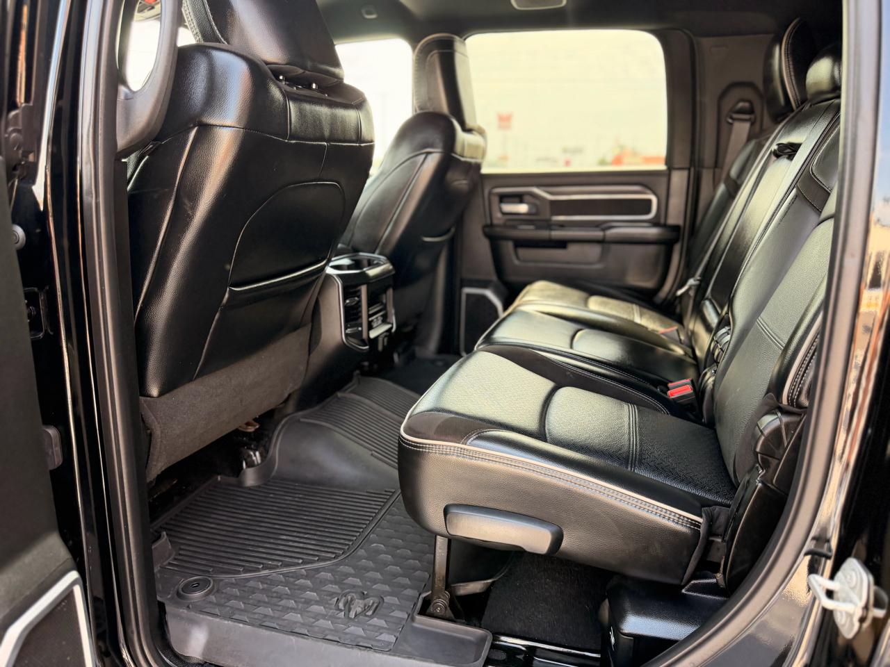 RAM 2500 Laramie Mega Cab 4WD 2023