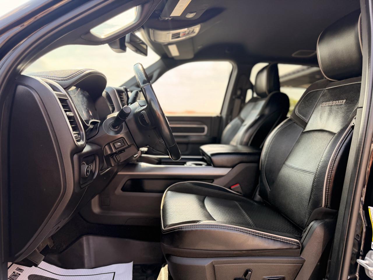RAM 2500 Laramie Mega Cab 4WD 2023
