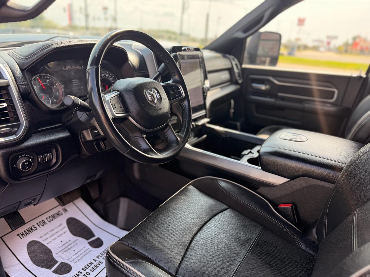 RAM 2500 Laramie Mega Cab 4WD 2023