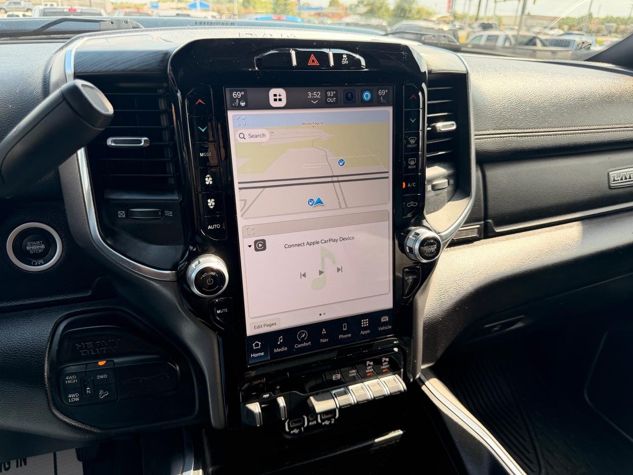 RAM 2500 Laramie Mega Cab 4WD 2023