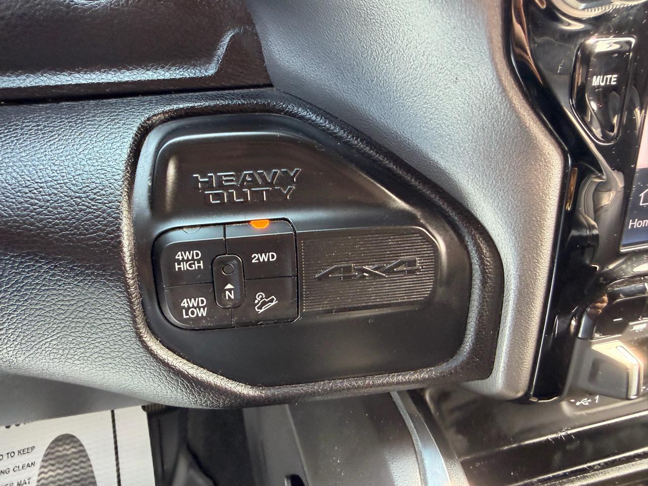 RAM 2500 Laramie Mega Cab 4WD 2023