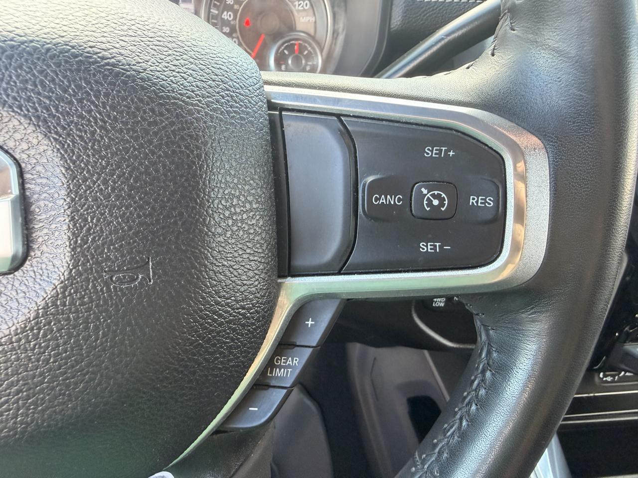 RAM 2500 Laramie Mega Cab 4WD 2023