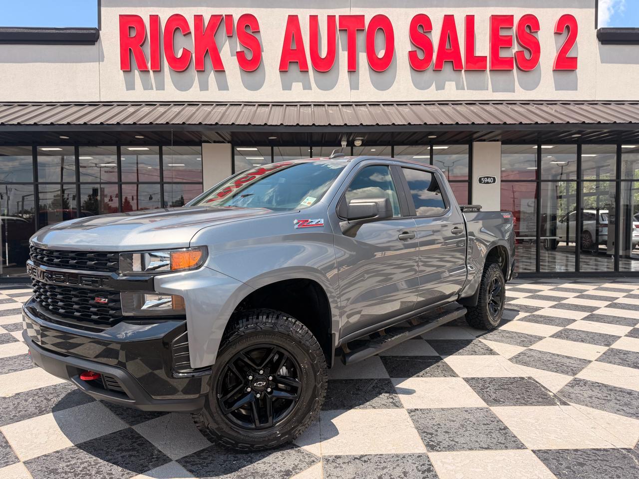 Chevrolet Silverado 1500 Custom Trail Boss Crew Cab Short Box 4WD 2021