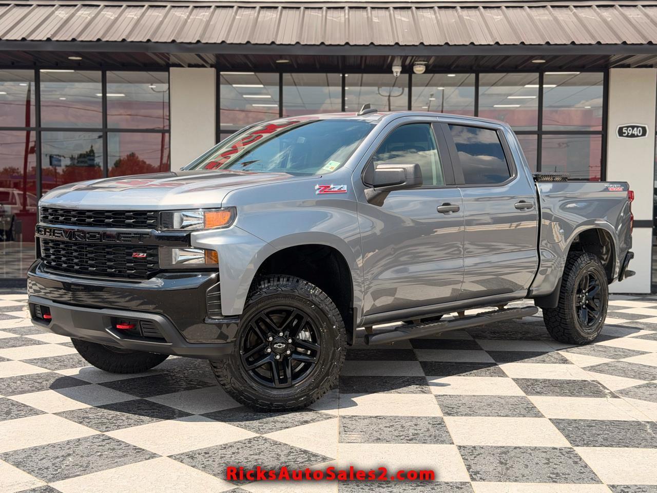 2021 Chevrolet Silverado 1500 Custom Trail Boss Crew Cab Short Box 4WD
