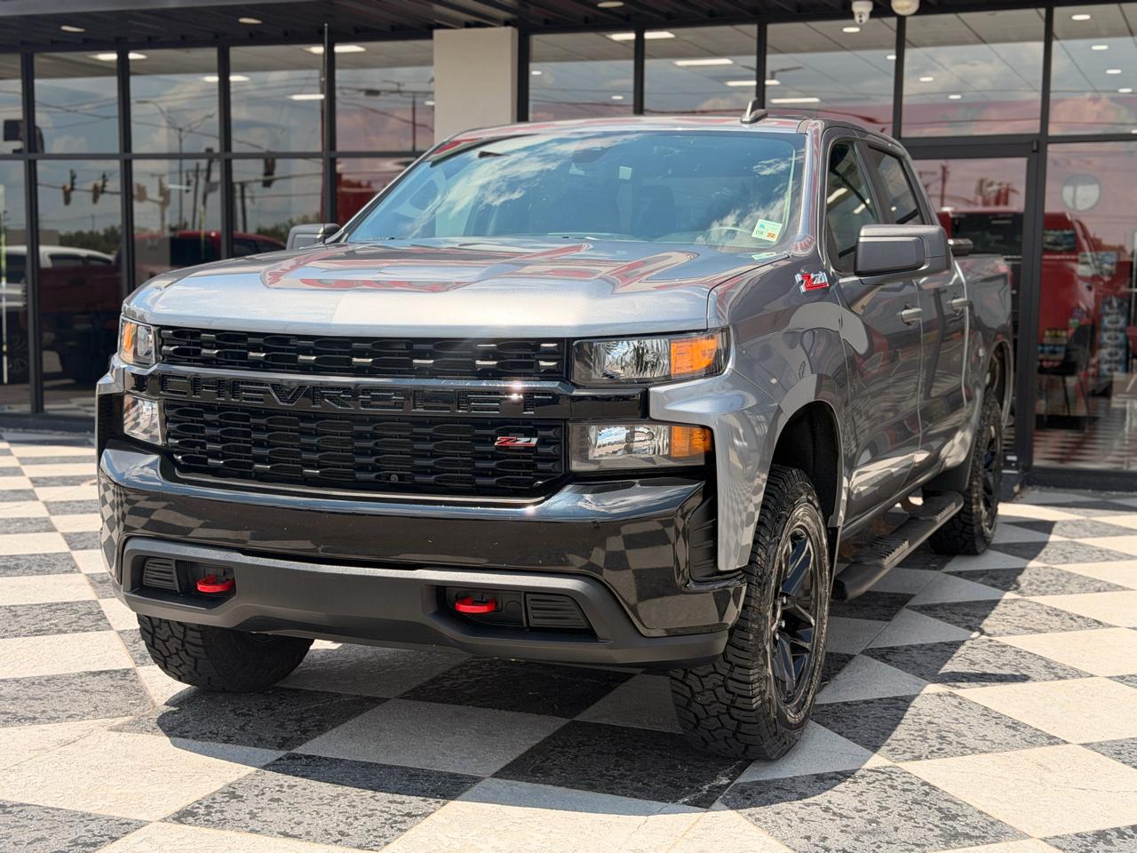 Chevrolet Silverado 1500 Custom Trail Boss Crew Cab Short Box 4WD 2021