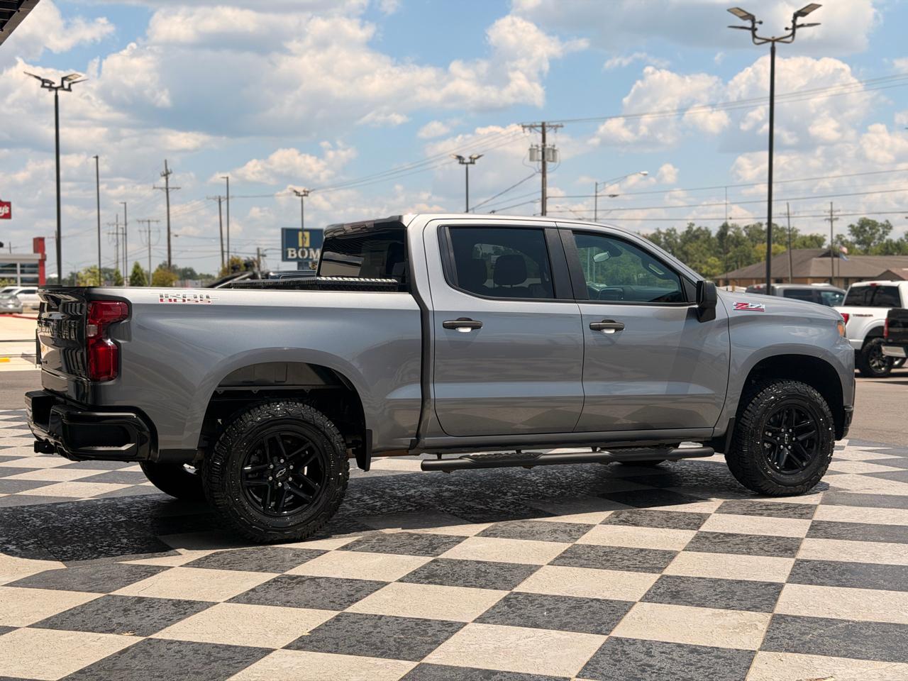 Chevrolet Silverado 1500 Custom Trail Boss Crew Cab Short Box 4WD 2021