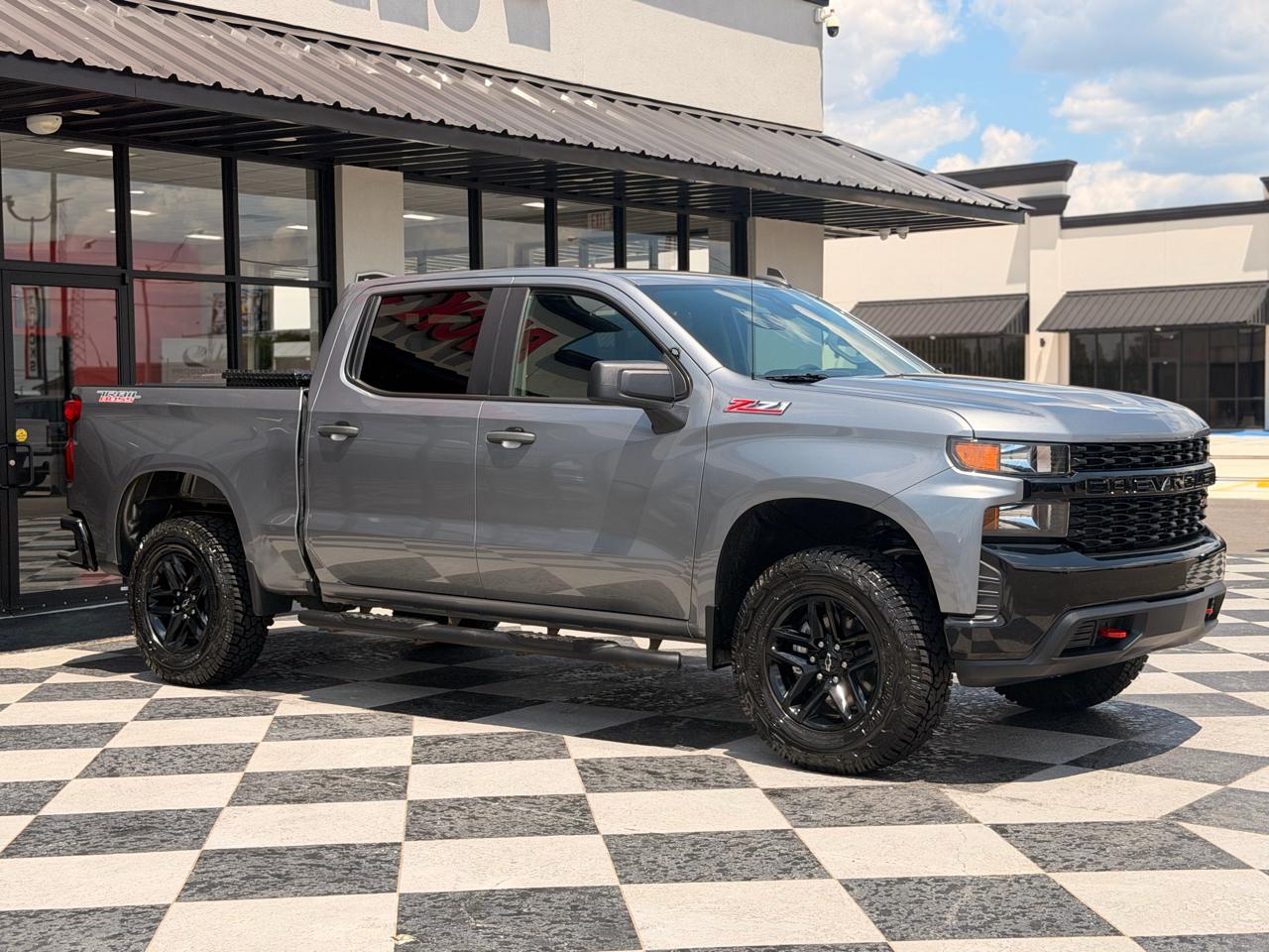 Chevrolet Silverado 1500 Custom Trail Boss Crew Cab Short Box 4WD 2021