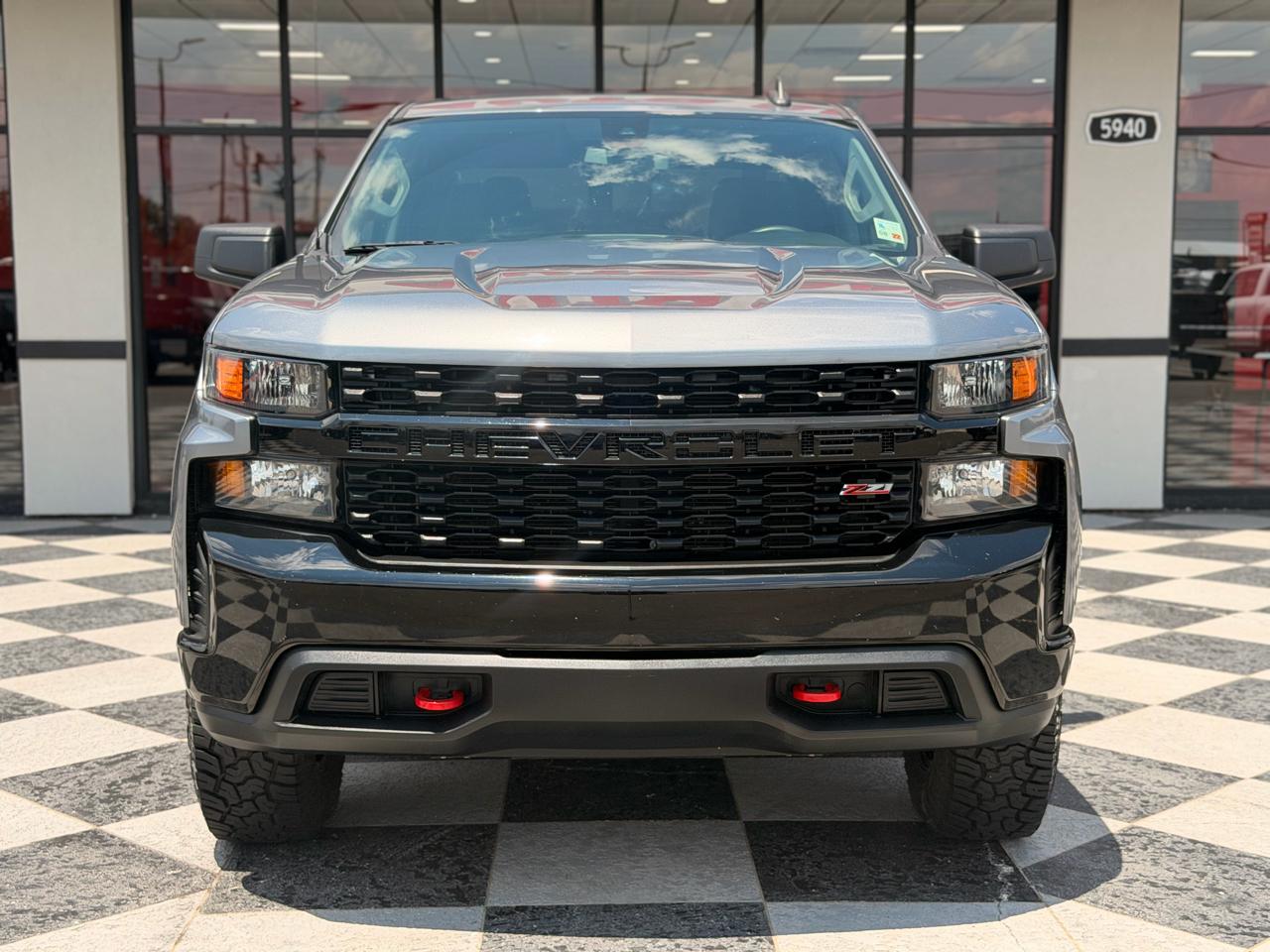 Chevrolet Silverado 1500 Custom Trail Boss Crew Cab Short Box 4WD 2021